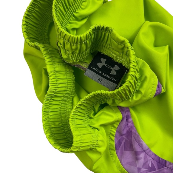 BX3 Girls Under Armour Lightweight Active Workout Shorts 4T - Picture 3 of 4